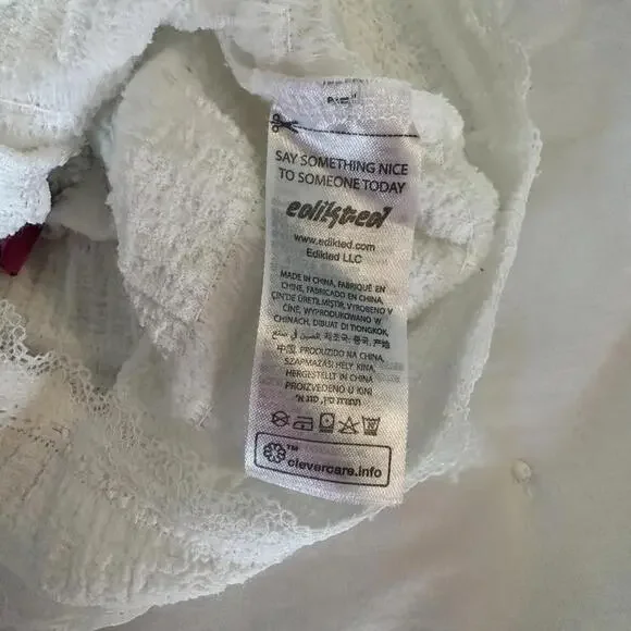 NWOT Edikted Lucy Ruffled Lace Shorts Sz XS - Picture 9 of 10